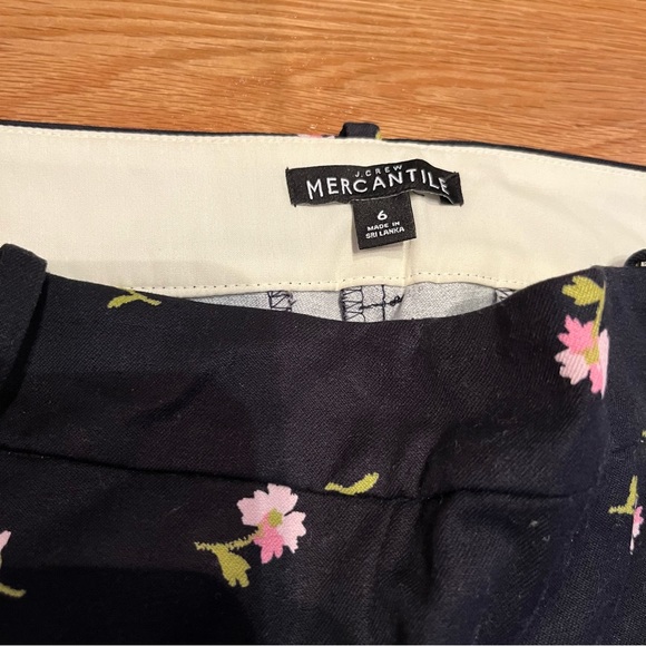 EUC J.CREW Mercantile Floral Printed Winnie Pants (Size 6) - Picture 4 of 7
